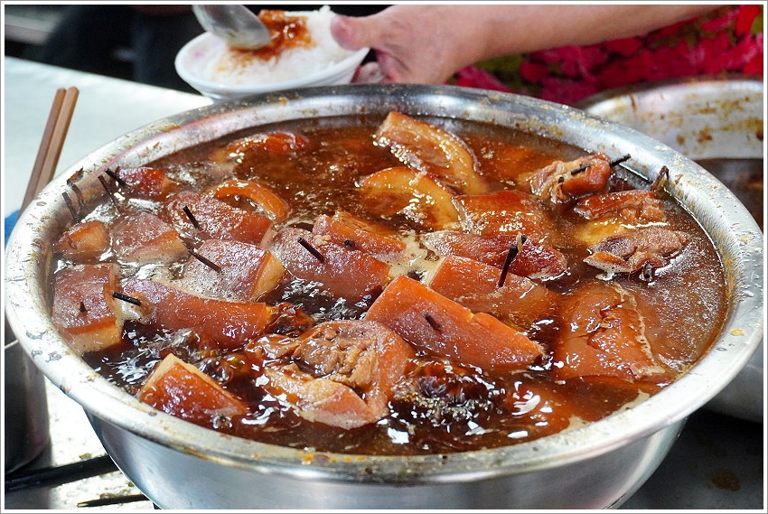 山河魯肉飯