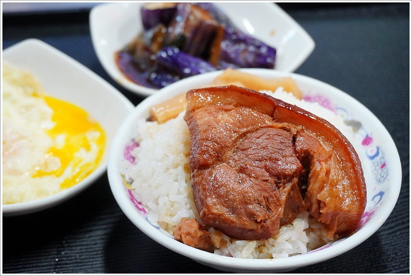 山河魯肉飯