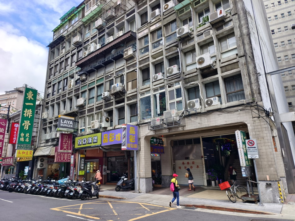 台北東一排骨總店